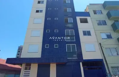 Sala comercial central de 80 m² mais banheiro e copa.