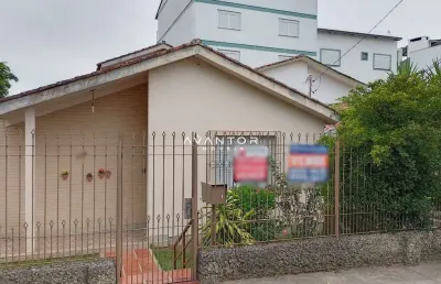 Casa no bairro patronato com 4 dormitórios, sala,  escritório, 3 banheiros, cozi