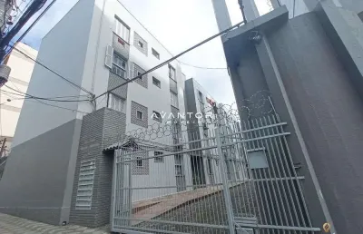 Apartamento térreo de 2 dormitórios, sala de estar, banheiro social, lavabo, coz