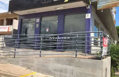 Sala comercial em camobi de 232 m² e mais 2 banheiros.
