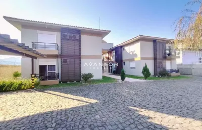 Apartamento em camobi de 2 dormitórios, sala de estar, banheiro social, cozinha,
