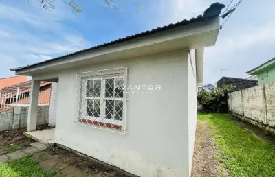Casa com 2 quartos à venda na Rua Doutor José Mariano da Rocha, 41, Nossa Senhora de Lourdes, Santa Maria