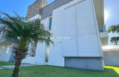 Casa com 3 quartos à venda na Rua Romeu Beltrao, 429, Camobi, Santa Maria