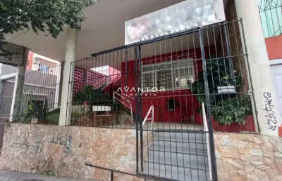 Apartamento amplo no centro de 2 dormitórios, sala ampla, closet, 2 banheiros, c