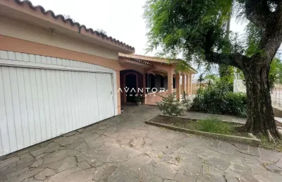 Casa com 3 quartos à venda na Rua Portugal, 140, São João, Santa Maria