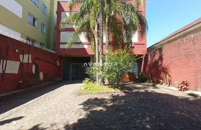 Apartamento amplo no centro de 3 dormitórios, sala 2 ambientes, 2 banheiros, coz