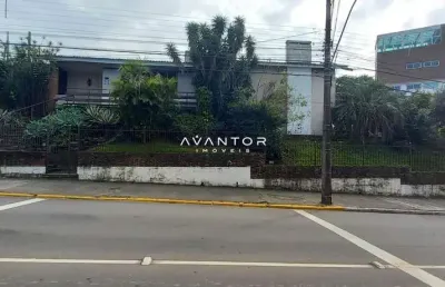 Casa com 4 quartos à venda na Avenida Presidente Vargas, 226, Patronato, Santa Maria