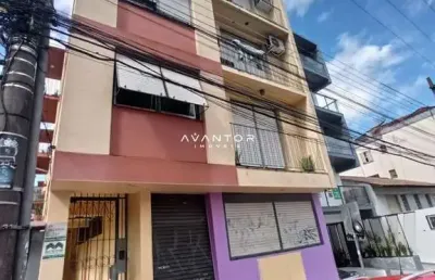 Apartamento amplo no centro de 4 dormitórios, sala de estar, 2 banheiros, cozinh