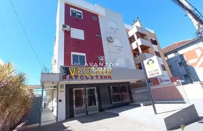 Apartamento de 1 dormitório, sala de estar, banheiro social, cozinha mobiliada c