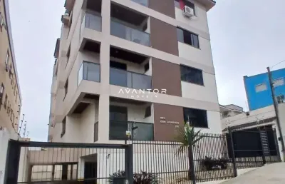 Apartamento de 1 dormitório, suíte, sala de estar, cozinha americana, área de se