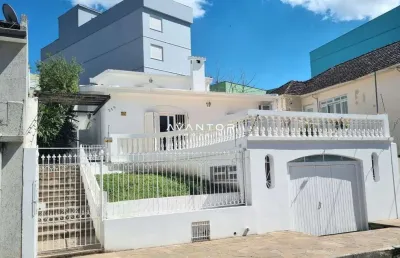 Casa 3 dormitórios próximo ao centro de santa maria