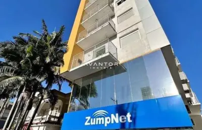 Apartamento com 02 dormitórios, churrasqueira e vaga de garagem em um dos reside