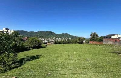Terreno à venda com 3.600m², localizado em área central privilegiada