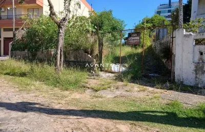 Terreno à venda na Rua Adolfo Soares, 2597, Menino Jesus, Santa Maria