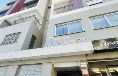 Apartamento 1 dormitório, sacada e box garagem no centro da cidade.