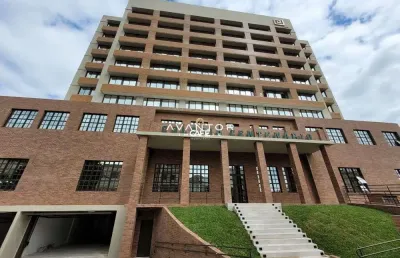 Apartamento de 2 dormitórios, no residencial centenário