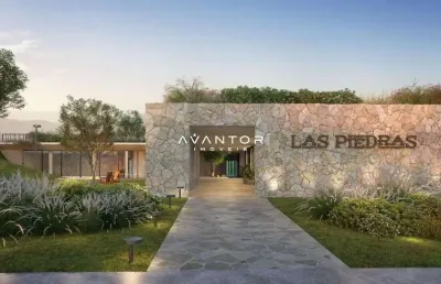 Terreno de alto padrão, de 288 m², no bairro tomazetti