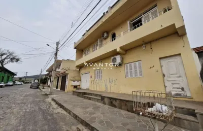 Apartamento amplo no bairro uglione com 3 dormitórios, vaga e sacada