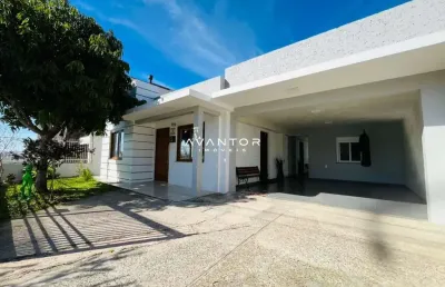 Casa com 3 quartos à venda na Rua Irineu Geraldo Bevilaqua, 19, Camobi, Santa Maria