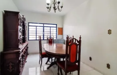 Casa residencial/comercial localizada na vila são cristóvam