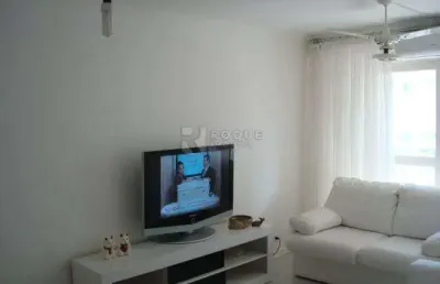 Apartamento de 2 quartos no calçadão das pitangueiras com 65m2