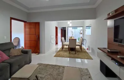 Excelente casa à venda em iracemápolis – 3 dormitórios (1 suíte) | 3 vagas de garagem