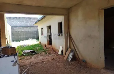 Casa à venda – oportunidade única para personalizar o seu lar!