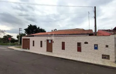 Casa à venda com terreno anexo – oportunidade imperdível!