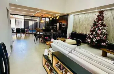 Linda casa térrea automatizada com 3 suítes | piscina | energia solar | alto padrão