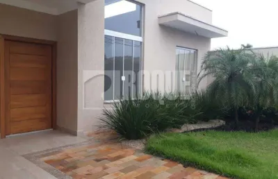 Casa em condomínio fechado – conforto, segurança e sofisticação!