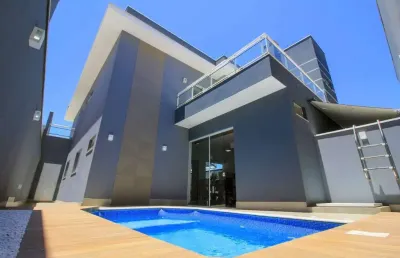 Casa em condomínio fechado – 4 quartos (3 suítes) | espaço gourmet | piscina