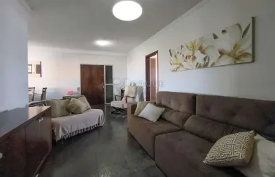 Apartamento à venda – 3 dormitórios (1 suíte) com armários planejados
