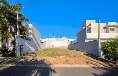 Terreno em condomínio à venda no bairro vale das oliveiras
