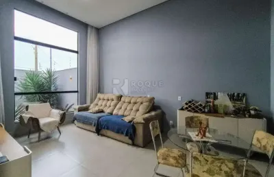 Casa nova com 3 dormitórios | suíte, quintal amplo e placa solar