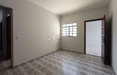 Casa à venda no jardim da graminha – pronta para morar