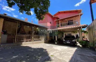 Casa com 3 quartos à venda na Rua Tenente Serpa, --, Coqueiros, Belo Horizonte