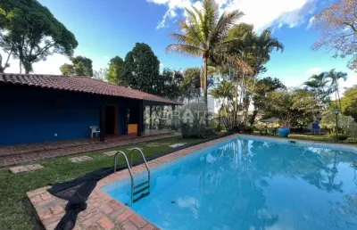 Casa de 02 quartos com piscina em lote de 2.000m² no bairro braunas.