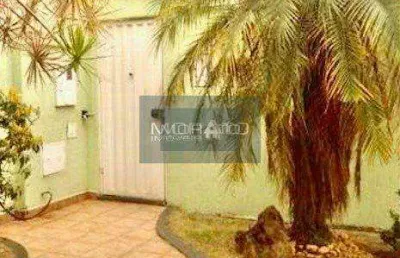 Casa com 4 quartos sendo 2 suíte com 3 vagas de garagem no bairro alípio de melo.