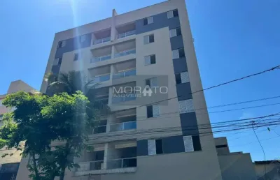 Área privativa 2 quartos, 2 vagas, bairro liberdade