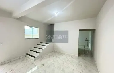 Casa de 03 quartos sendo 1 suíte com 1 vaga em excelente localização no bairro novo progresso