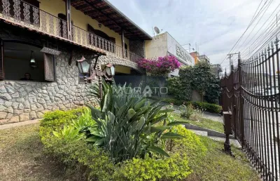 Casa comercial 5 quartos, 1 suíte, 3 vagas de garagem no bairro eldorado