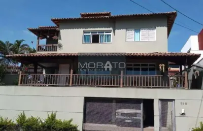Excelente casa de 3 andares no céu azul garagem pra 4 carros e casa com aquecimento solar