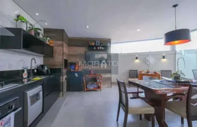 Área privativa 4 quartos, 3 suítes, 6 vagas de garagem, no bairro liberdade.