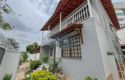 Casa 5 quartos, 2 suítes, 4 vagas de garagem no bairro dona clara