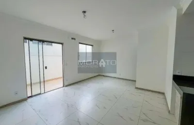 Área privativa com 3 quartos sendo 1 suíte e 2 vagas de garagem no bairro santa amélia