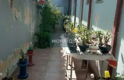 Casa 3 quartos, suíte, 2 vagas de garagem no bairro alípio de melo