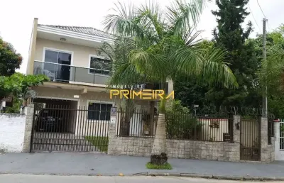 Casa com 3 quartos à venda na Rua Carlos Willy Boehm, 347, Santo Antônio, Joinville
