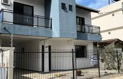 Casa com 4 quartos à venda na rua alagoas, 240, estados, balneário camboriú por r$ 1.700.000