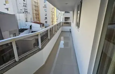 Apartamento com 3 quartos à venda na rua 1400, 135, centro, balneário camboriú por r$ 2.060.000