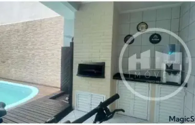 Casa com 3 quartos à venda na rua 2350, 1419, centro, balneário camboriú por r$ 1.900.000